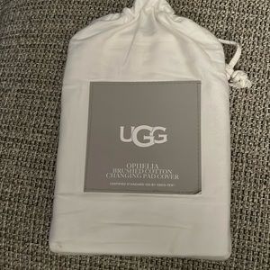 NWT UGG Ophelia Brushed Cotton Changing pad cover!! Snow